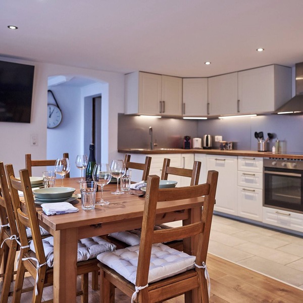 Fantastic 2 Bedroom Garden Apartment with Mountain View in Interlaken