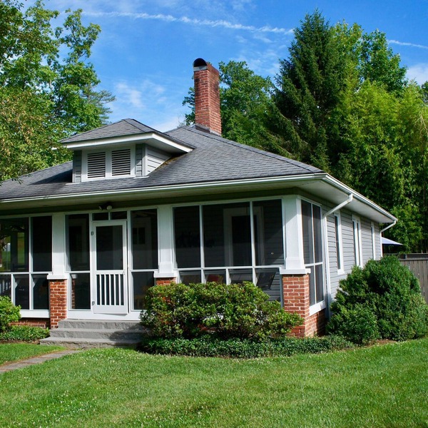 'Fantastic Location In Downtown Brevard'