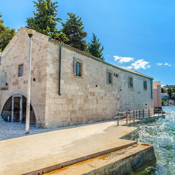 Fantastic Seafront Villa | 4 Bedrooms | Villa Samostan Prestige | Stunning