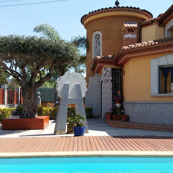 Fantastic vacation home, Large private pool, Free Wifi