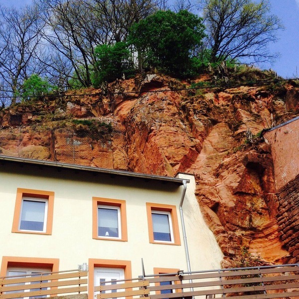 FELSENHAUS with view over Trier - living in the rock