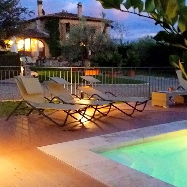 Fienile: luxury countryside villa, shared pool, ideal base to discover Tuscany