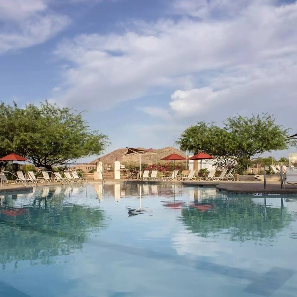 Fiesta Bowl Quarterfinal - stay at Ci Bola Vista Resort and Spa!
