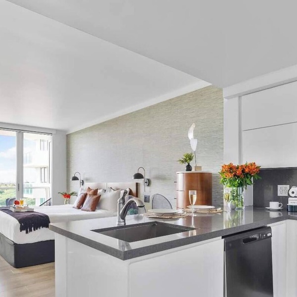 Major international sporting event Base - Stylish Coconut Grove Ret.