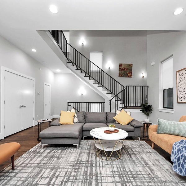FIFA World Cup2026 Luxe 3BR/3.5BA EaDo House&Garage. Walk to Fan Fest& MetroRail