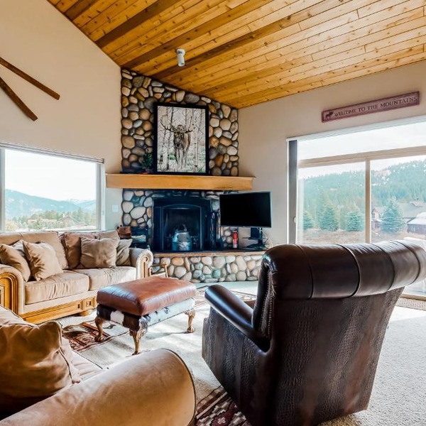 Firelight Chalet 94