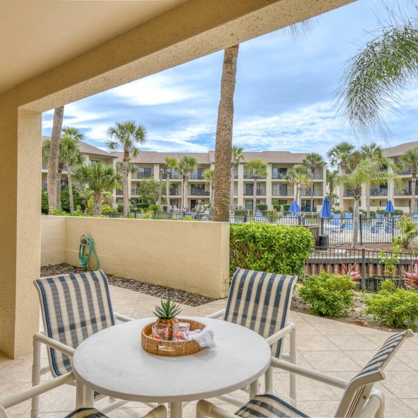 First Floor Condo, Two Pools, One Heated Pool, Easy Beach Access, Large Patio, $300 in Free Tickets!