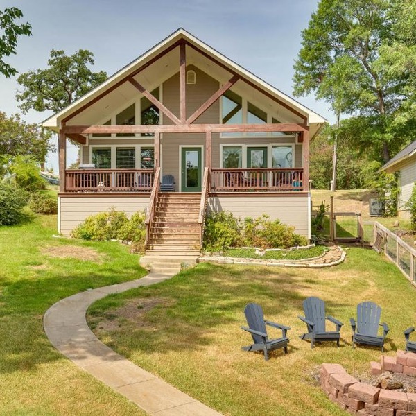 Fish & Kayak: Tranquil Cedar Creek Home!