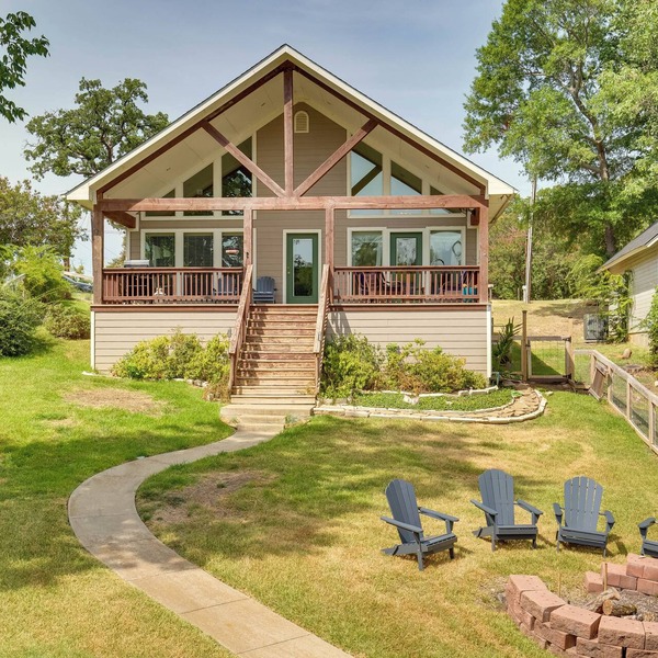 Fish & Kayak: Tranquil Cedar Creek Home!