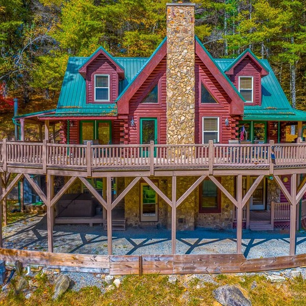 Fish, Soak, Play | River Song Retreat | Bring the Dogs!