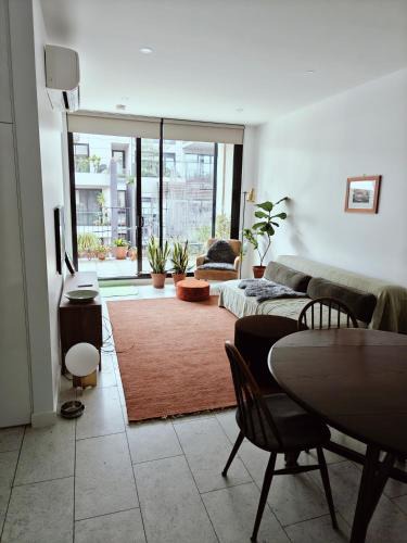 Fitzroy Pad - Secure Parking, Balcony & Wi-Fi