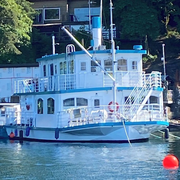 "Flagship 1" Live-Aboard BNB: Paddle Boards, Kayaks, Crabbing, and More