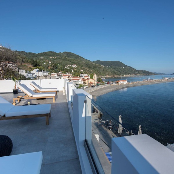 Flisvos Beachfront Apartments