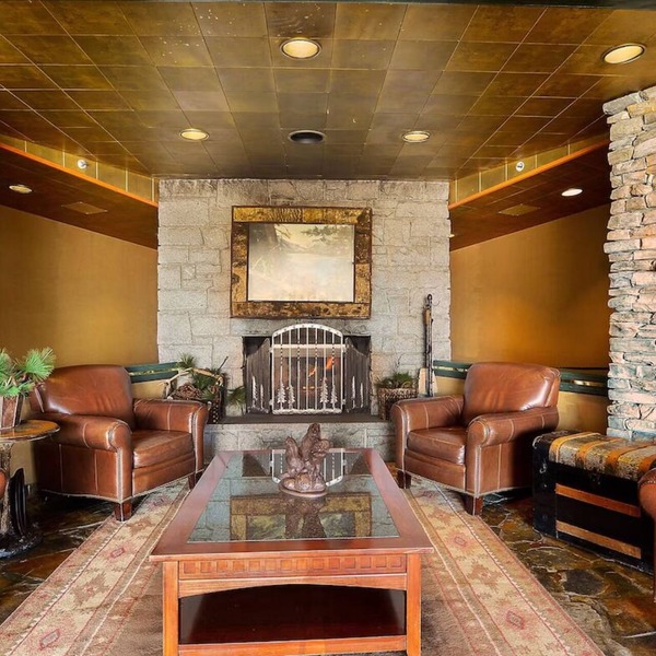 Forest-Facing Villa: 4 Rooms, Pools, Sports Courts & Arcade Fun