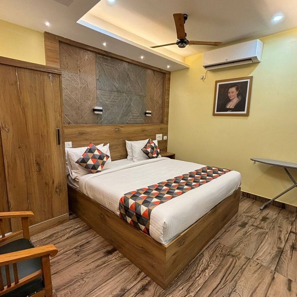 Forest Transit Hotel - Welcome to our Luxury Hotel