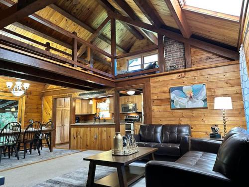 Forest Tree Log Cabin