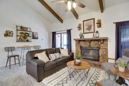 Forest-View Balcony: Pinetop-Lakeside Condo