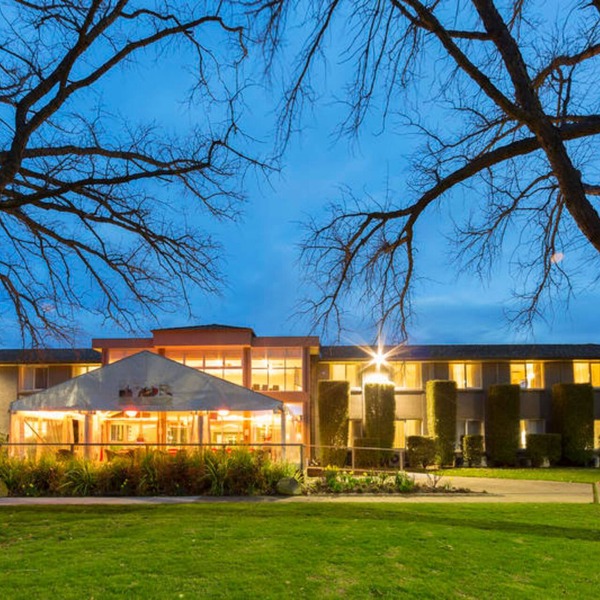 Forrest Hotel and Apartments