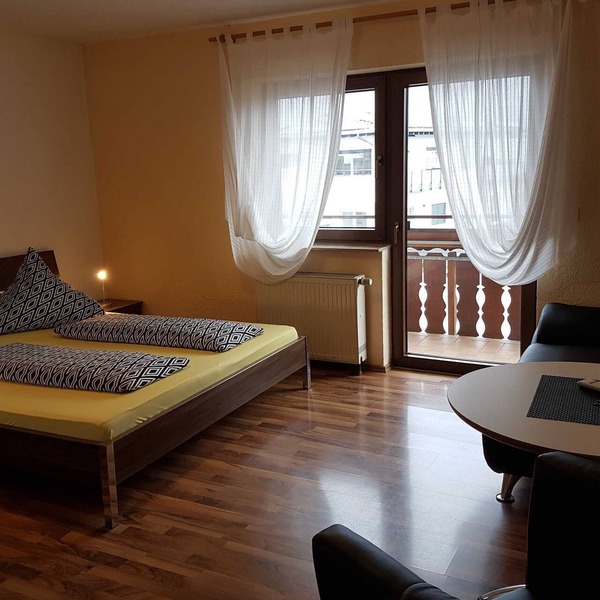 Four-bed room with WC and shower - Pension Kern