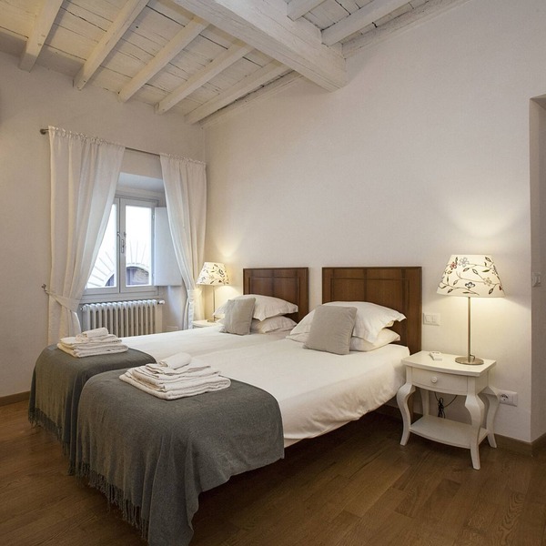 Francesca - Romantic apt near Piazza della Signoria
