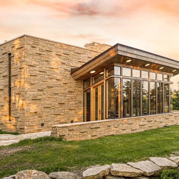 Frank Lloyd Wright · Gorgeous Views, Sweeping Valley, Amazing Sunsets