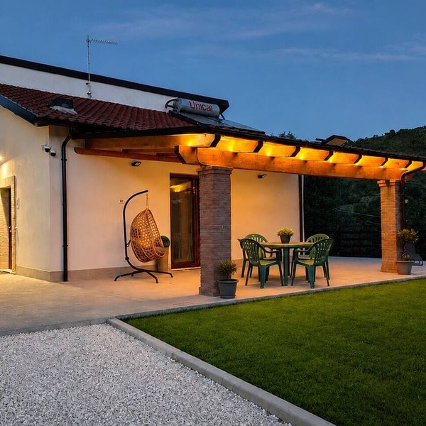 FRANK'S COTTAGE - COUNTRY HOUSE: ENTIRE VILLA FOR EXCLUSIVE USE