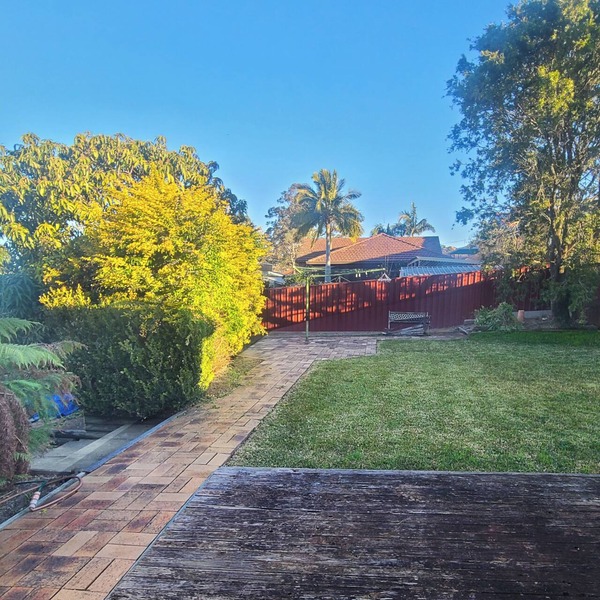 Friendly Comfortable place to stay in a major Sydney western suburb.