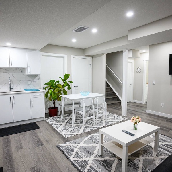Friendly Entire Basement with 2 Bedrooms, 1 Full Bathroom & Full Kitchen