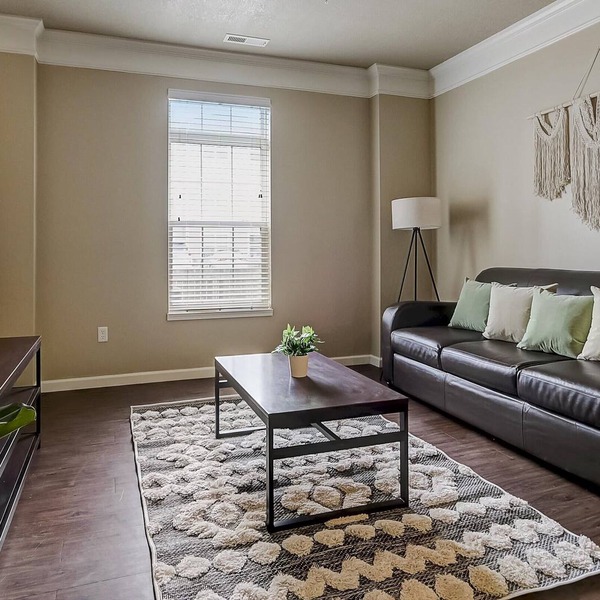 FRONTDESK University Edge Notre Dame Apts South Bend