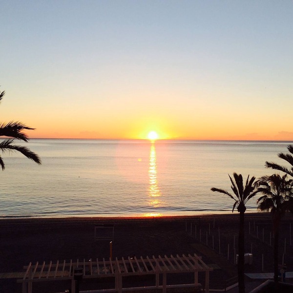 Frontline Beach Apartment. Totally renewed. Sunny Apartment. Near the centre.