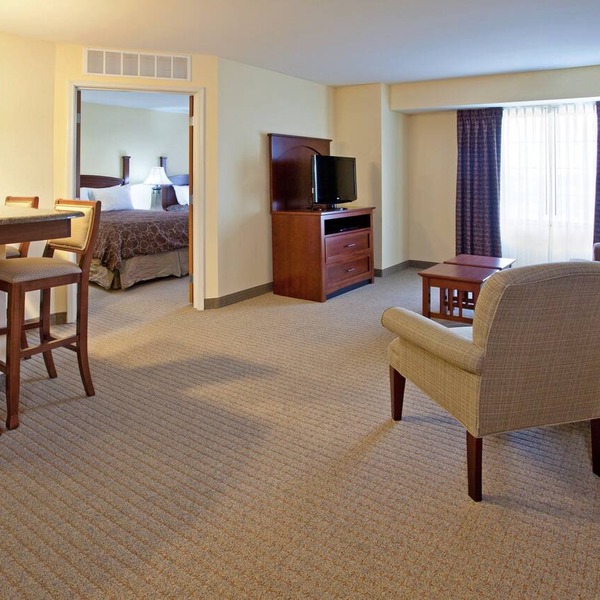 Fully-Equipped Suite |Pool + Wi-Fi