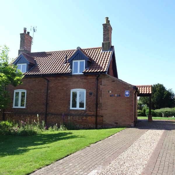 Fully modernised self catering cottage in Sherwood Forest, Nottinghamshire.