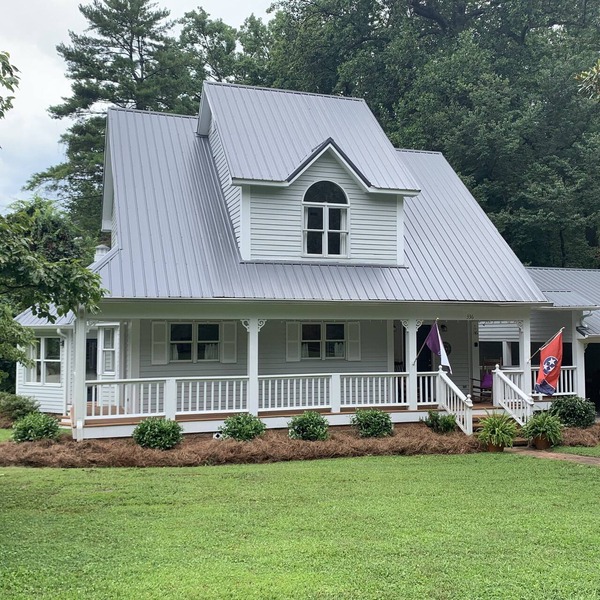 Fully renovated campus home.