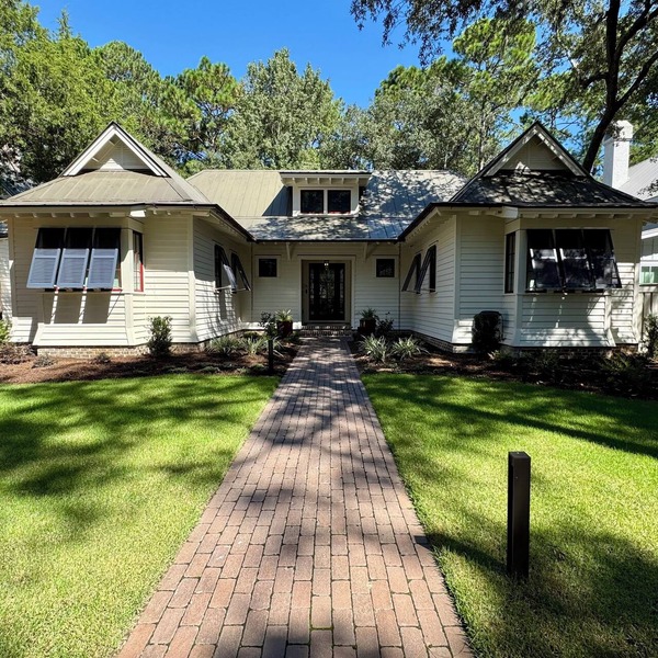 Fully Renovated Custom Home in The Heart of Palmetto Bluff, With Golf Membership