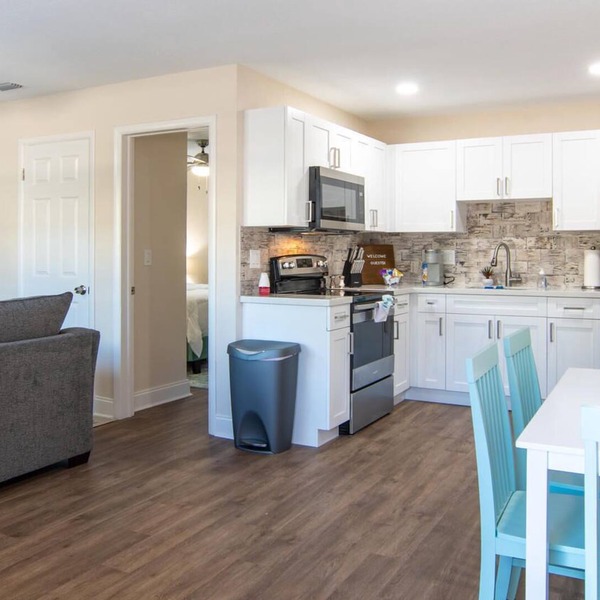 Fully Updated! Dunedin/Clearwater Cottage!