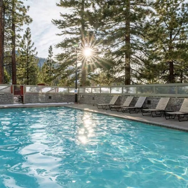 Game-Ready Mountain Villa: 4 Rooms w/Kitchen + Pools, Hot Tubs & Sports Courts