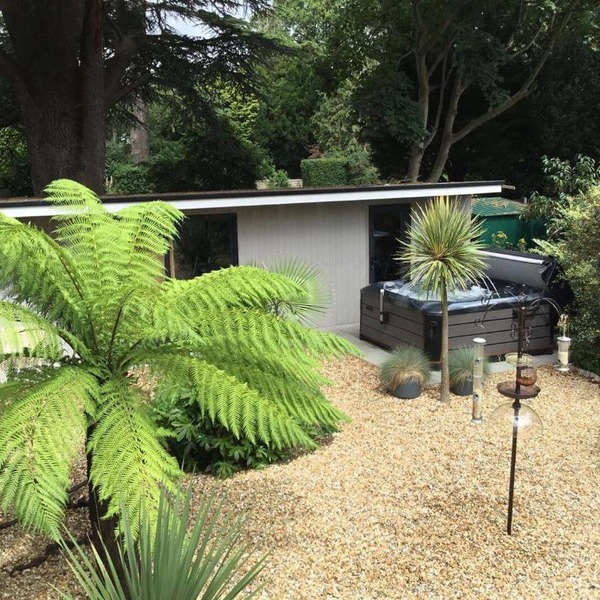 Garden Studio private garden and amazing hot-tub