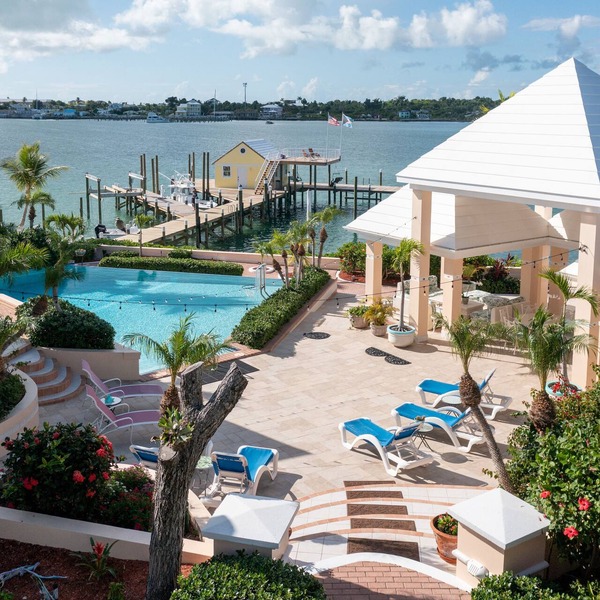 Gate House; a Private Villa within a Luxurious Estate near world-class fishing