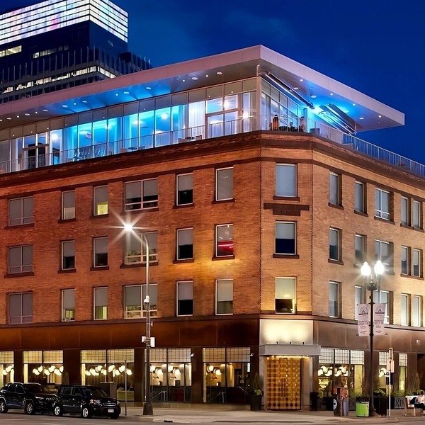 Get Ready for Blissful Getaway! Pets Allowed, Near Bakken Library and Museum