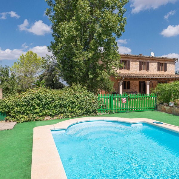 GINA - Nice house with private pool and Free Wifi