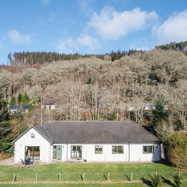 Glenmoriston Estate (2 cottages) by Interhome