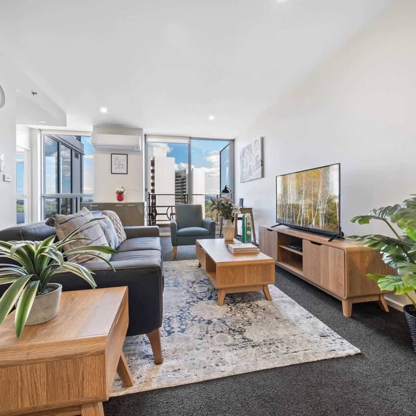 Glorious Central Canberra 1-Bed with Sauna