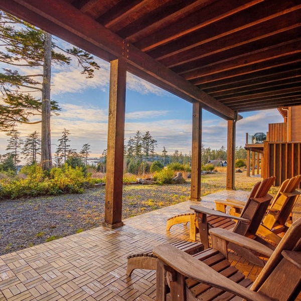 Goin'Left - Large 3br Retreat with Spectacular Ocean Views