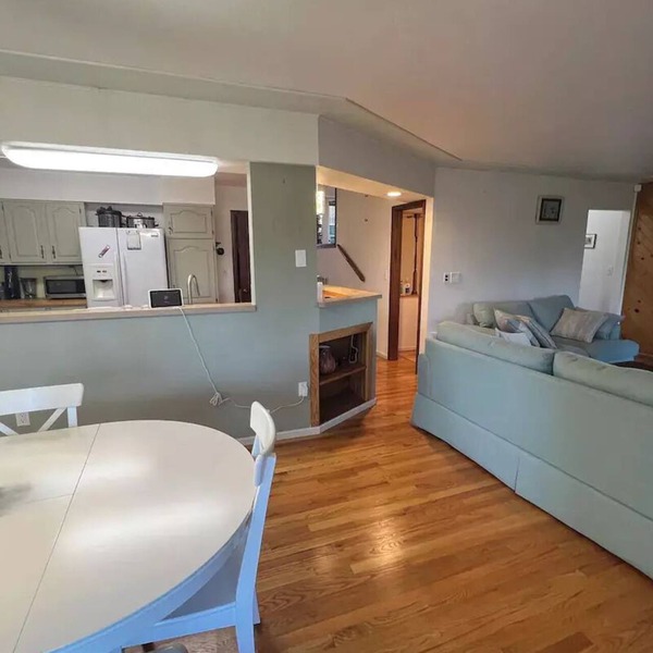 Golf Course Front 2 bedroom house with free wifi and parking