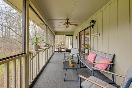 Golf Course & Mtn Views: Franklin Family Condo