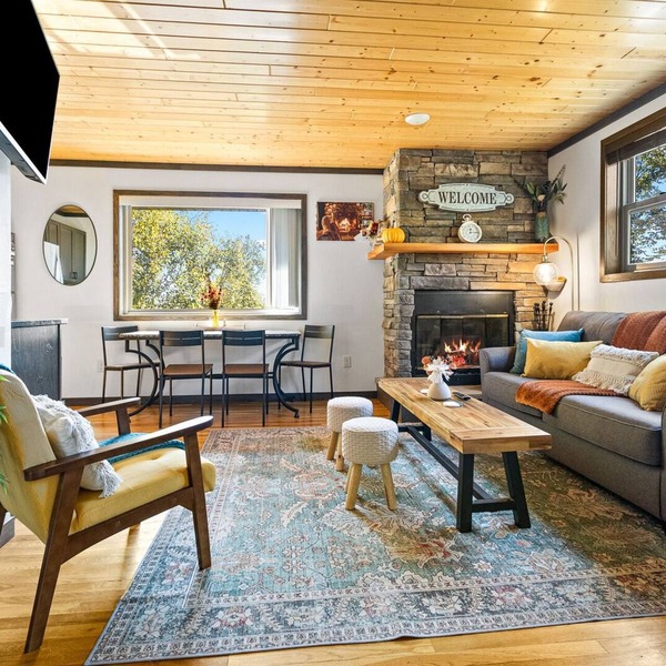 Gooseberry Trailside Suites | French River Suite