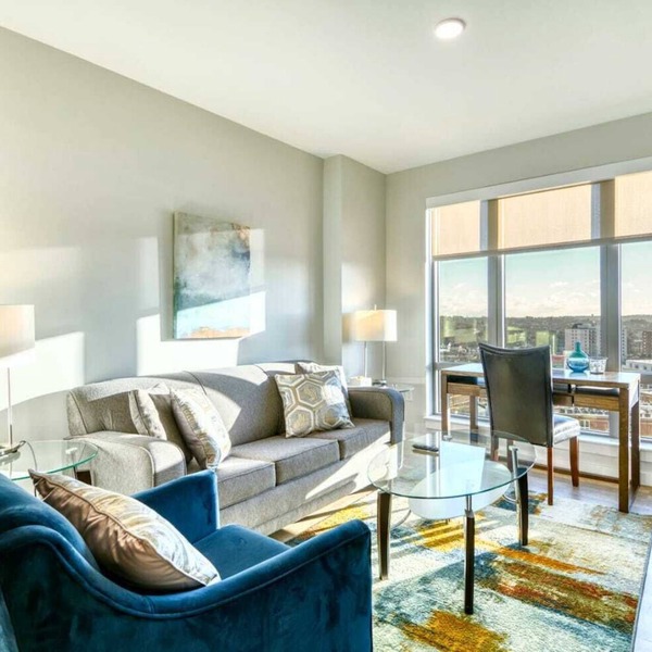 Gorgeous Apt Downtown