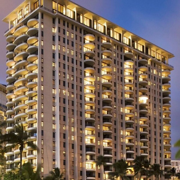Gorgeous Hilton Hawaiian Village Lagoon Tower Ocean Front Premium 2 Bedroom Unit