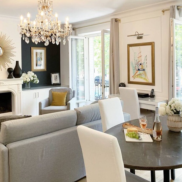 Gorgeous Light-Filled 2 Bedroom in the Sought-After Left Bank