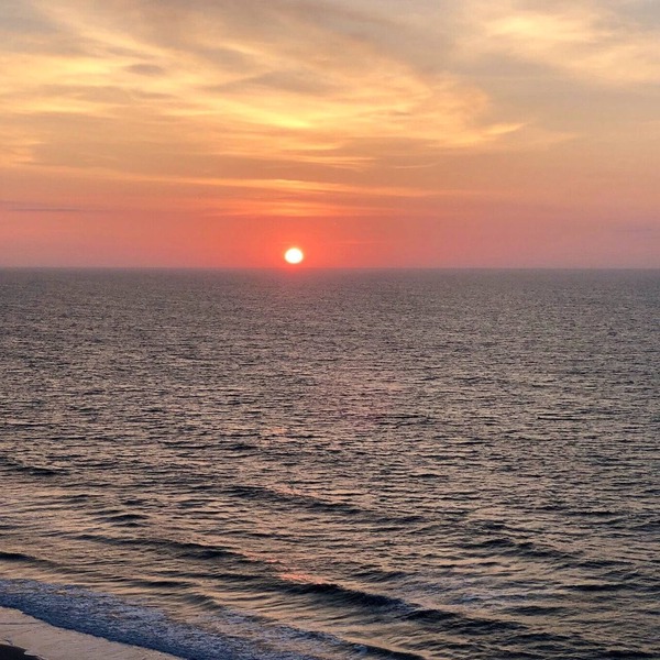 Gorgeous Oceanfront Condo